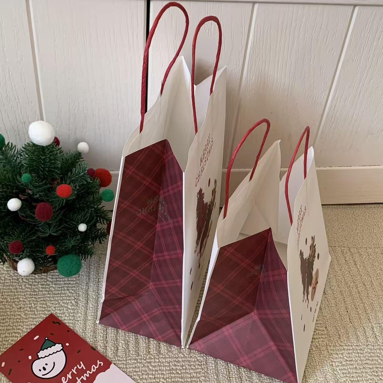 Custom Kraft Paper Shopping Bags